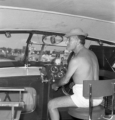 Tot boat 1955 - a,