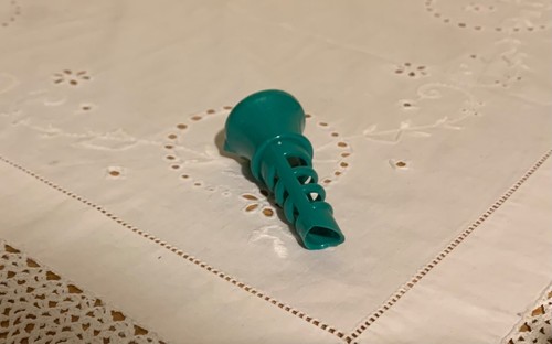 Tupperware pocket screw - pocket, in
