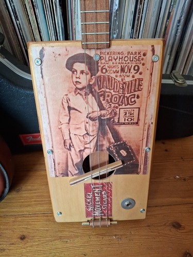 Cigar box guitar - box,