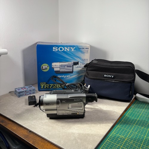 Sony handycam ccd - sony, ccd-tr728e