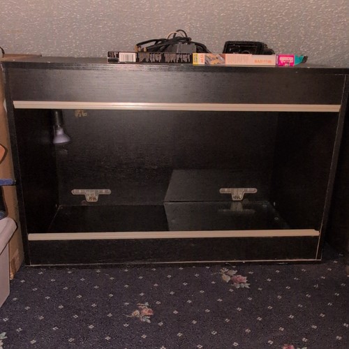 Black vivarium - ,