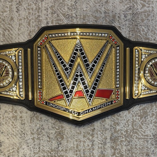 Undisputed wwe universal - wwe,