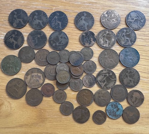 Job lot vintage farthing - lot,