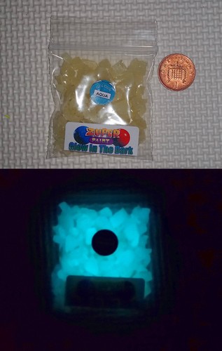 Glow the dark aqua plastic - glow,