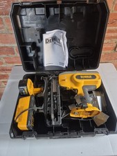 De Walt Electric Nail Gun