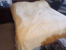 Vintage candlewick bedspread. Double bed size
