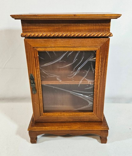 Small wooden tabletop - wooden, display