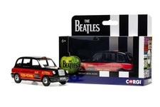 Corgi CC85936 The Beatles London Taxi Yellow Submarine/Eleanor Rigby
