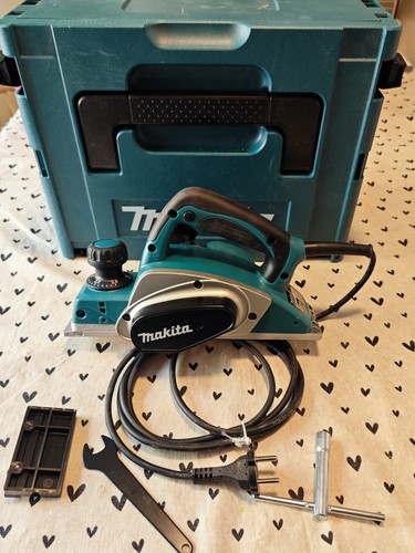Makita kp0800j 82mm 230v - makita,