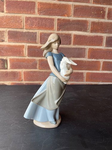 Nao lladro 762 girl - lladro,