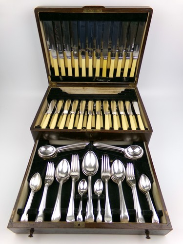 Silver plated cutlery canteen - silver,