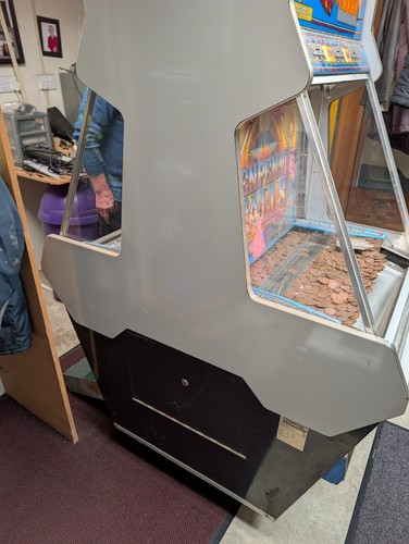 Double sided coin pusher - double,