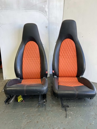 Porsche 911 997 front seats - front,