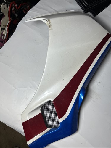 Fairing upper front - front, right