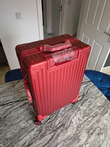 Red aluminium inch - 20-inch, carry-on