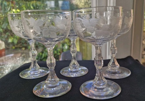 Set victorian grape and - set,