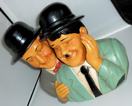 Vintage laurel and hardy bust - laurel,