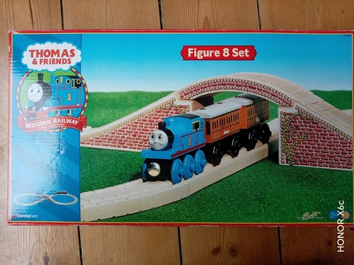 Thomas the tank engine - engine, wooden