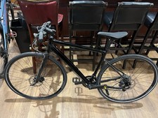 Boardman URB 8.6 a hybrid bike