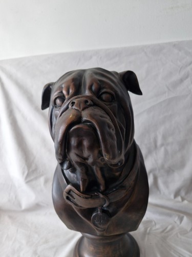 Bronze effect finish resin