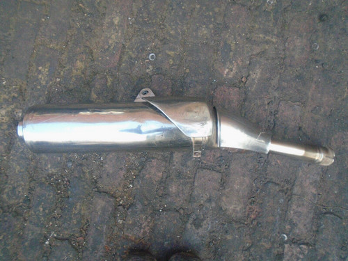Yamaha tdm 900 right exhaust - tdm,