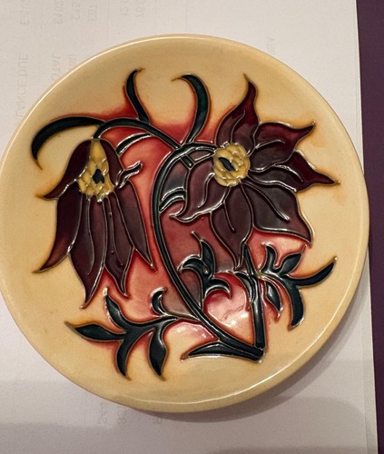 Moorcroft pottery pasque - pottery, "pasque
