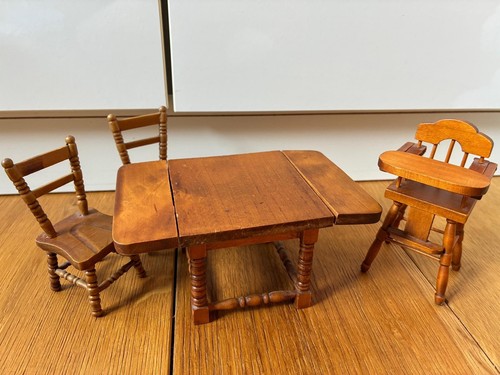Vintage dolls house - house, furniture