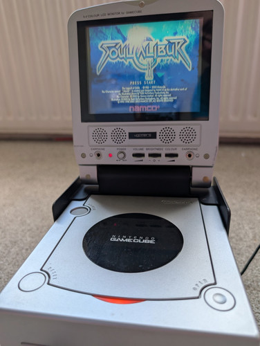 Nintendo gamecube silver - gamecube,
