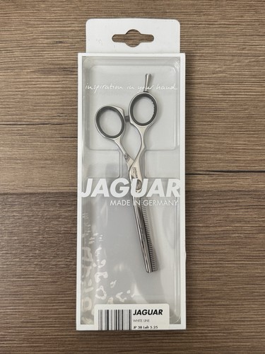 Jaguar white line left - line, jp