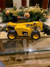 Bruder CAT telehandler grain bucket and bale grab