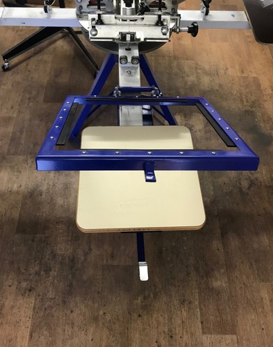 Screen printing carousel