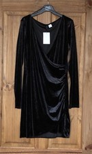 BNWT H&M black velvet long