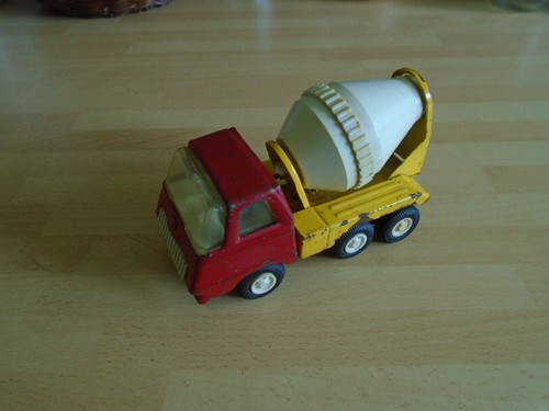 Tonka toys small - small, scale
