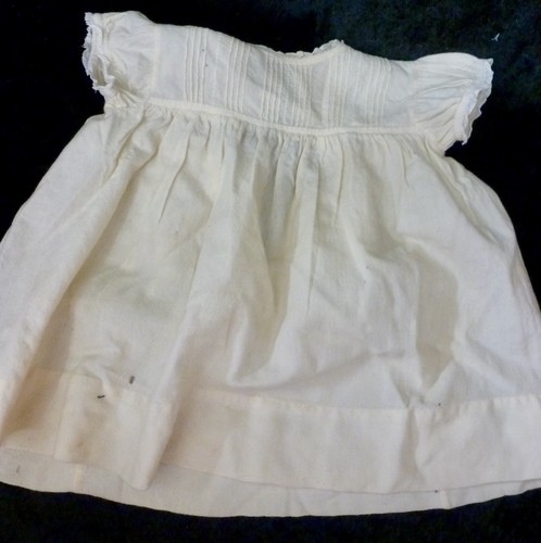 Old dress for antique - for,