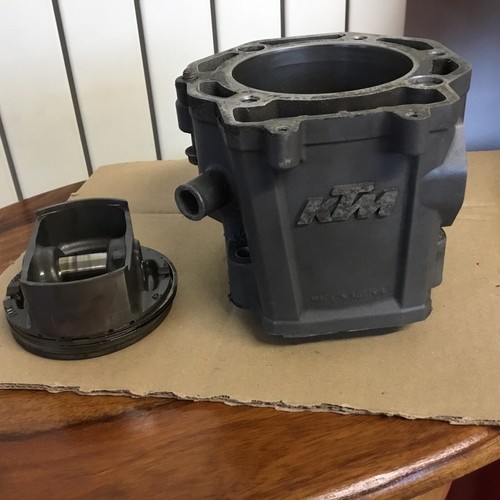 Ktm 640 lc4 engine cylinder - 640,