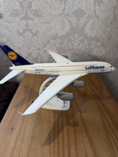 Lufthansa airbus a380 - lufthansa,