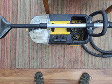 Karcher Puzzi 100 carpet