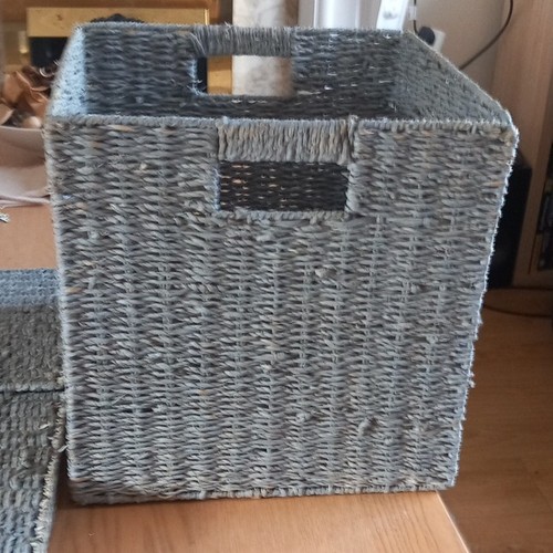 Grey woven seagrass - x,