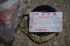 HONDA GENUINE  CB250G5 CB360 CL360  CAM CHAIN SPROCKET 14321-369-000 NOS