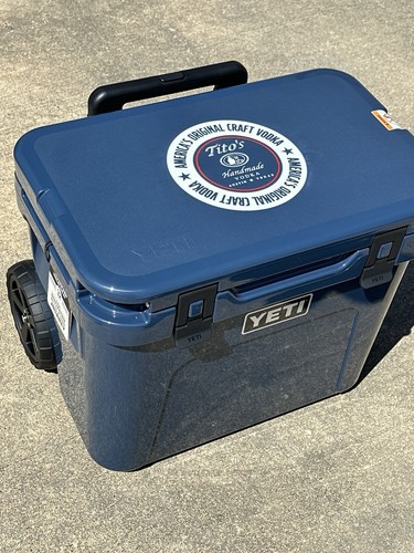 Yeti roadie wheeled cooler - roadie, 32