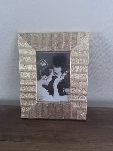Brand new gold photo frame - frame, 4x6