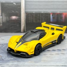 Hot Wheels Pagani Zonda R Yellow 2024 1:64 Diecast Car [1m]