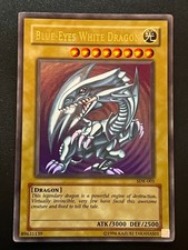 Blue-Eyes White Dragon SDK-001 Ultra Rare Unlimited Moderate Play Yugioh