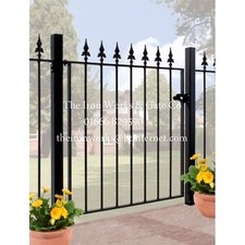 WROUGHT IRON METAL GATE GARDEN
