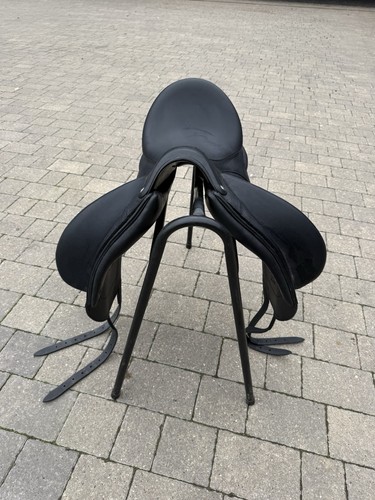 Devoucoux dressage saddle with - dressage,