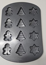 Wilton Chritmas  CAKE PAN Mold Tin