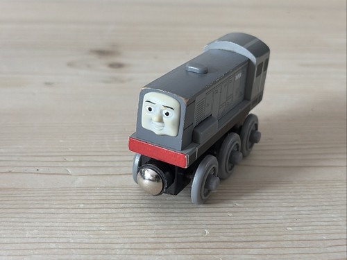 Thomas wooden railway - thomas,