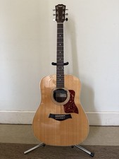 Taylor 210 Acoustic guitar
