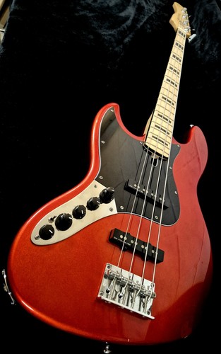 Sire marcus miller - v7, jazz