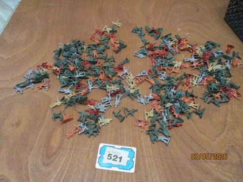 Plastic army soldiers - plastic,